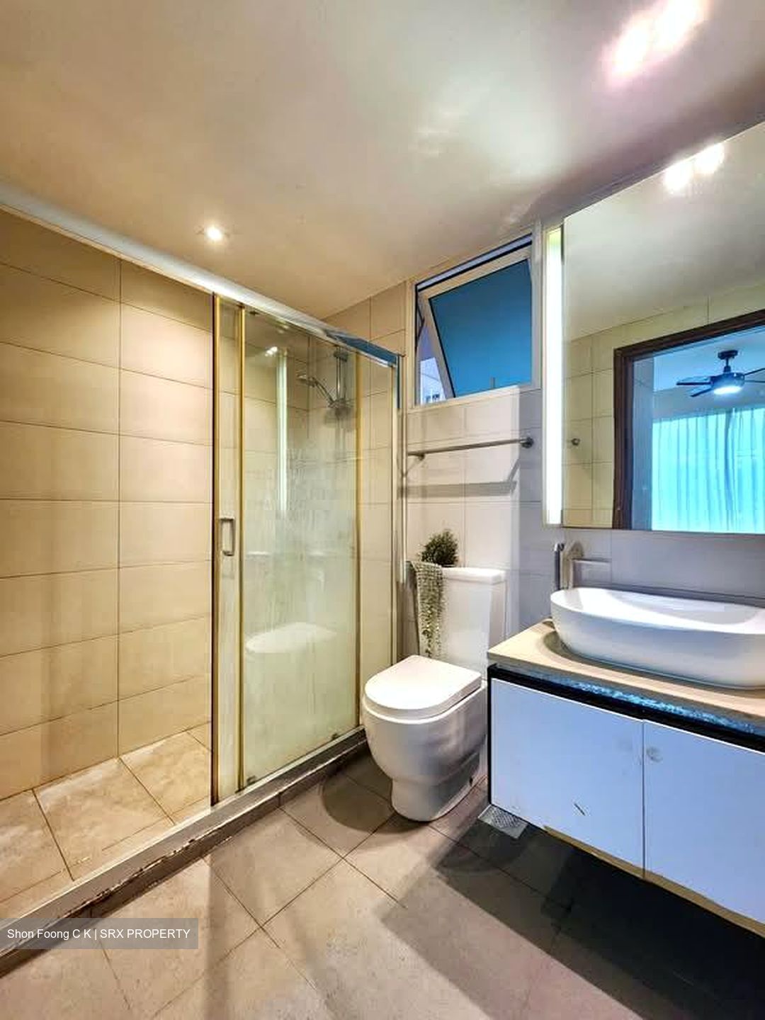 1 Canberra (D27), Condominium #581402741
